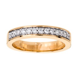 Diamantring i 18K guld Diamantring i 18K guld