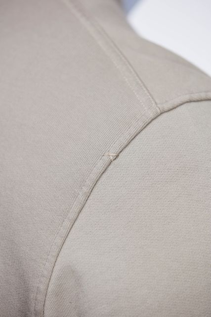 CREW NECK SWEATSHIRT