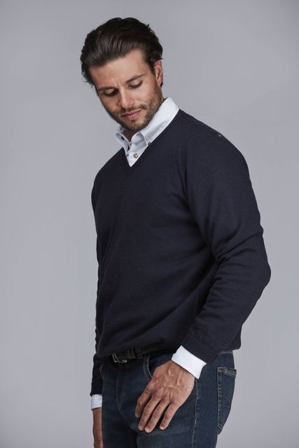 GEELONG V-NECK SWEATER GEELONG V-NECK SWEATER