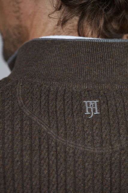 HALF ZIP MINI CABLE KNIT HALF ZIP MINI CABLE KNIT