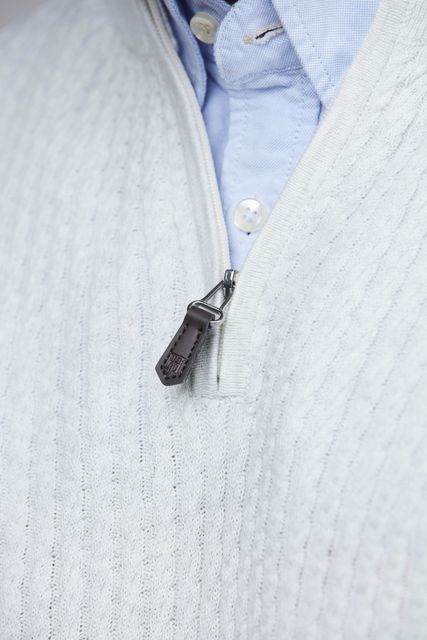HALF ZIP MINI CABLE KNIT HALF ZIP MINI CABLE KNIT