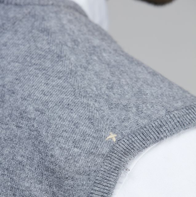 GEELONG V-NECK SLIPOVER