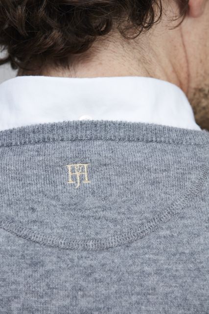 GEELONG V-NECK SLIPOVER