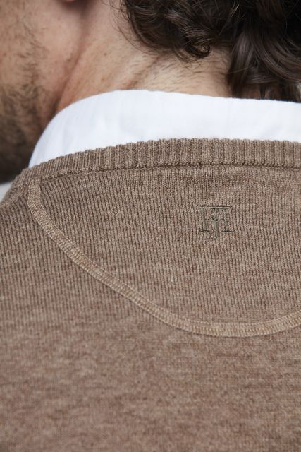 CREW NECK SWEATER CREW NECK SWEATER