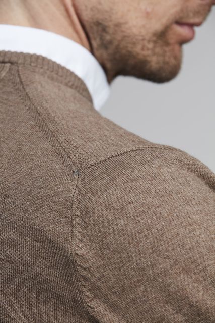 CREW NECK SWEATER CREW NECK SWEATER