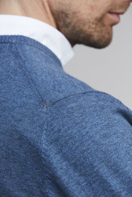 CREW NECK SWEATER CREW NECK SWEATER