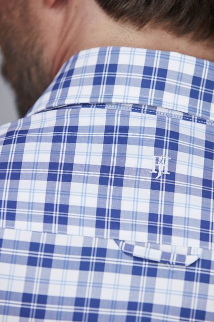 CLASSIC CUT AWAY SHIRT
