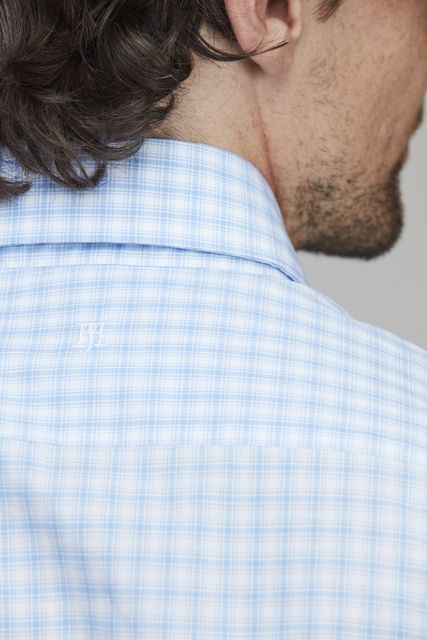 MATRIX SHIRT CUT AWAY