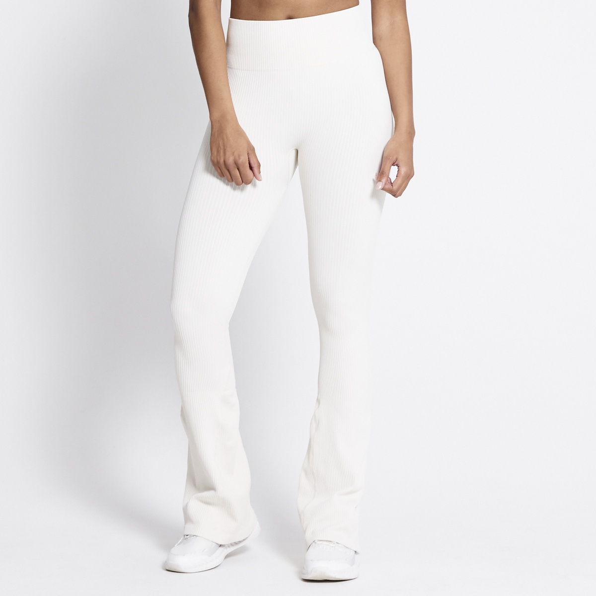 Flared seamless tights