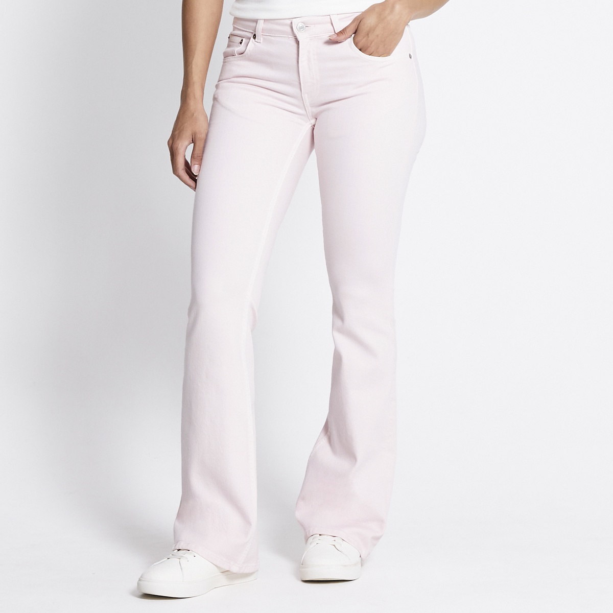 Low Boot Jeans