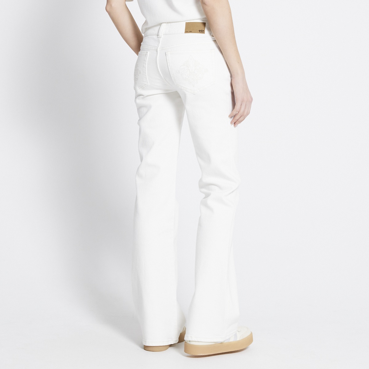 Paris Embroidery jeans