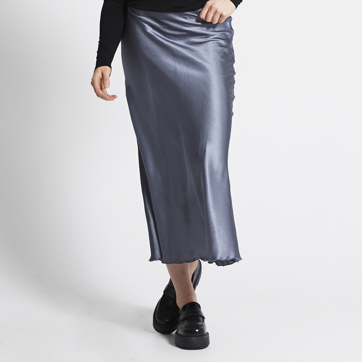 Savannah satin skirt