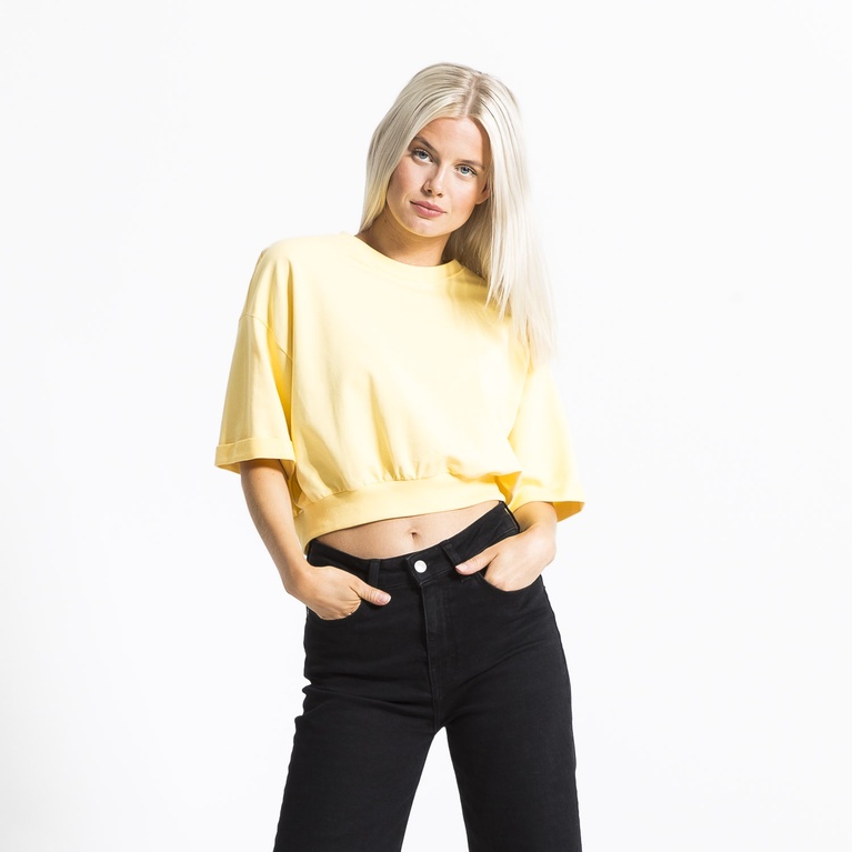 Kort topp "Frida" Kort topp "Frida"