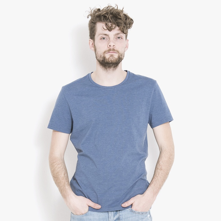 T-paita U-neck "Casper" T-paita U-neck "Casper"