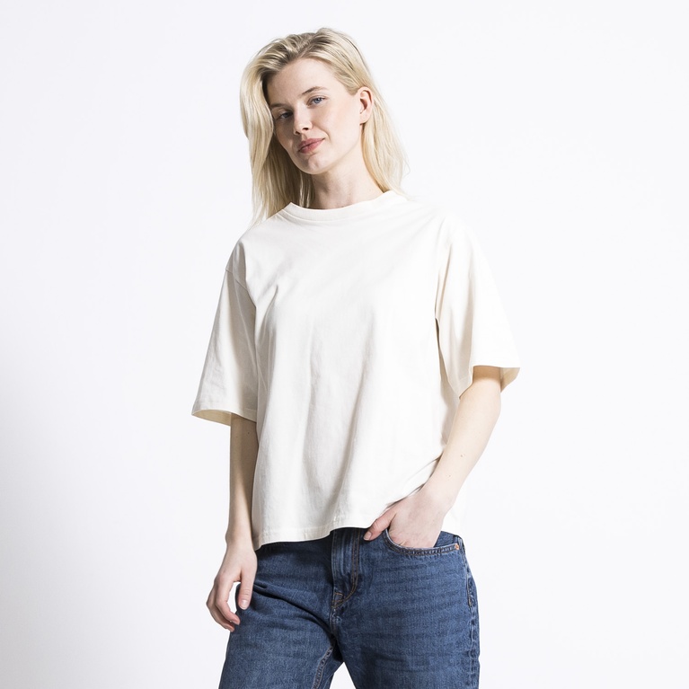 Wide t-paita "Soffi" Wide t-paita "Soffi"