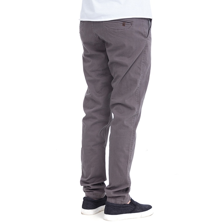 Chinos "Grim" Chinos "Grim"