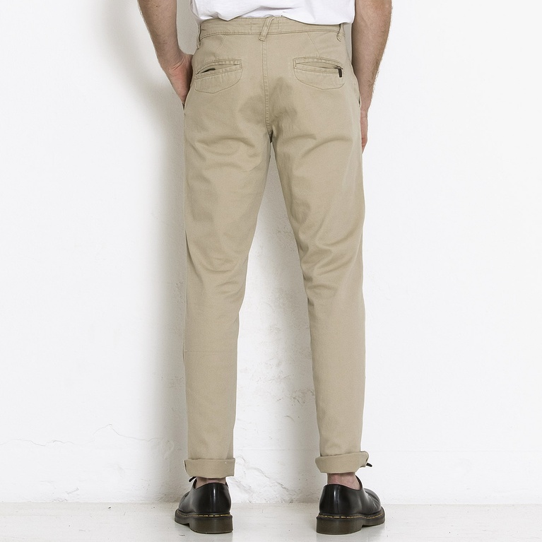Chinos "Grim" Chinos "Grim"