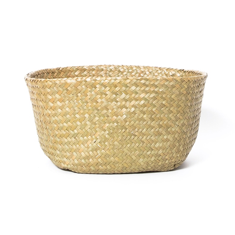 Straw basket Straw basket