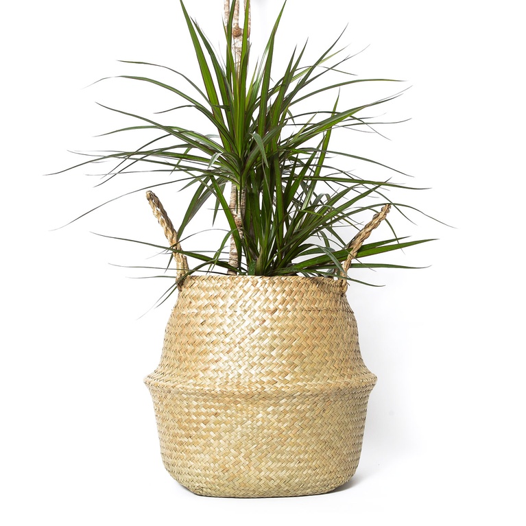 Straw basket Straw basket