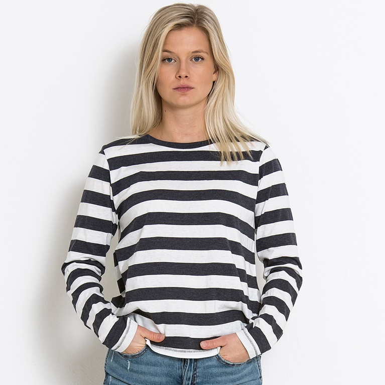 Longsleeve tee "svea" Longsleeve tee "svea"
