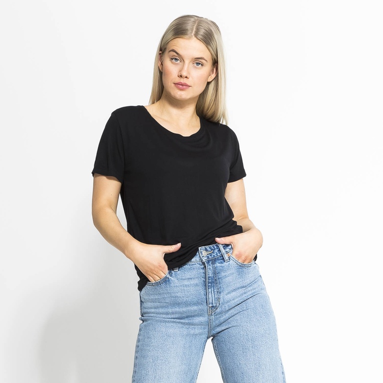 Viskostopp U-neck "Nilla" Viskostopp U-neck "Nilla"