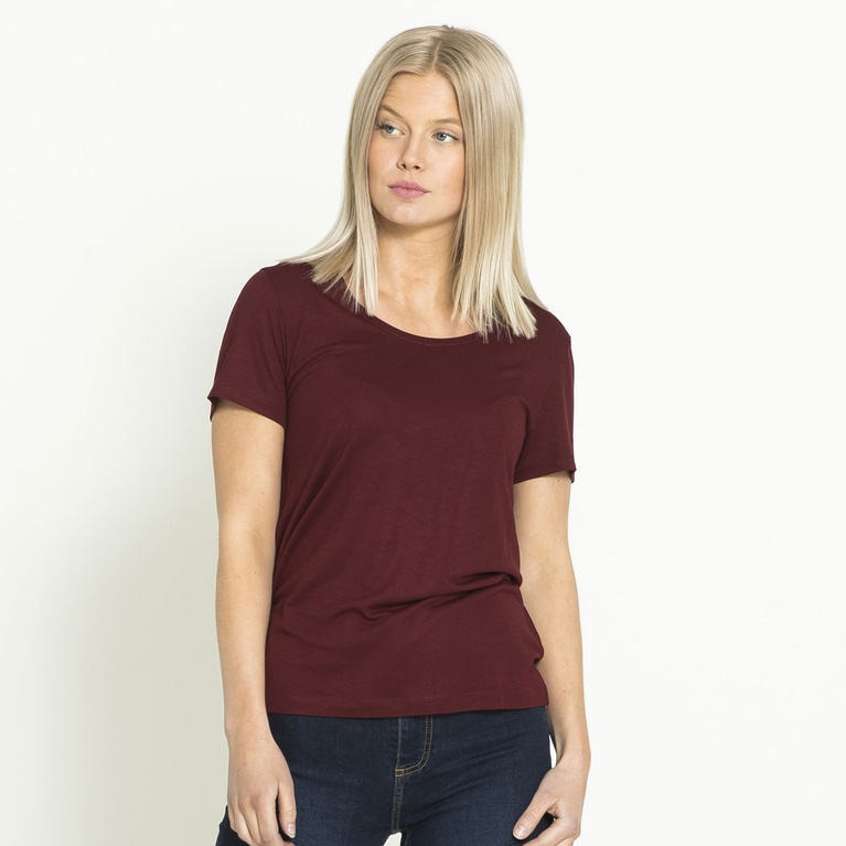 Viskostopp U-neck "Nilla" Viskostopp U-neck "Nilla"