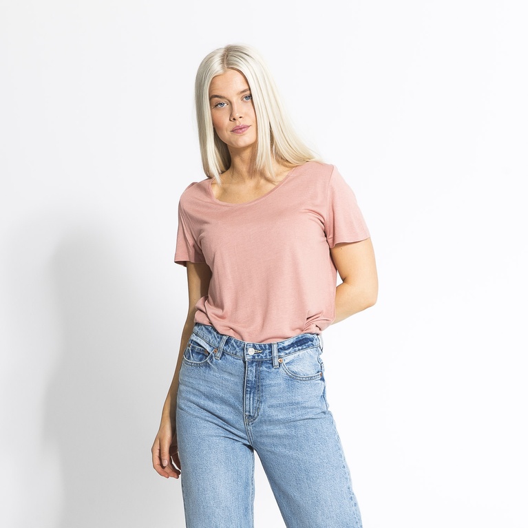 Viskostopp U-neck "Nilla" Viskostopp U-neck "Nilla"