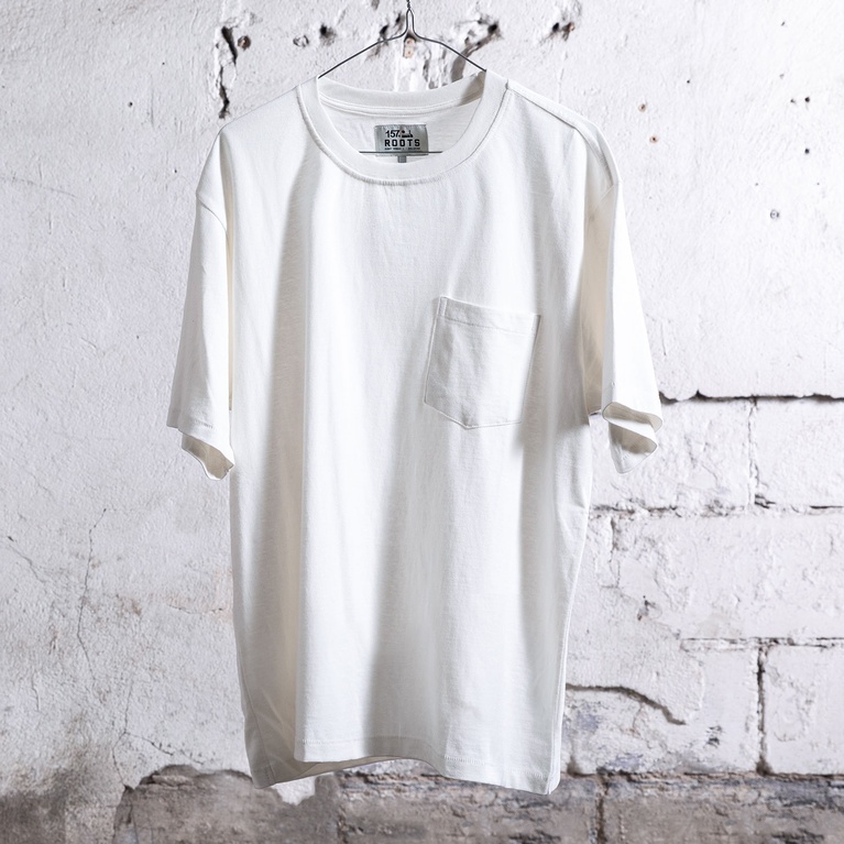 T-shirt "Pocket Tee" T-shirt "Pocket Tee"