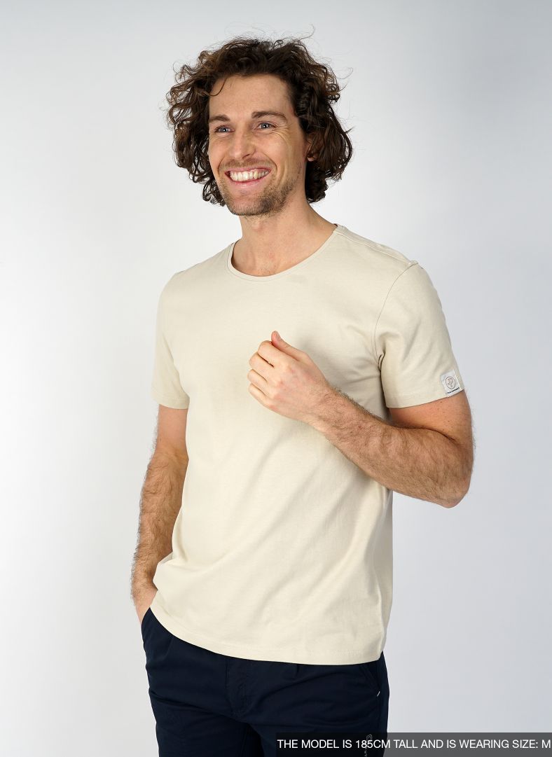 Badge Tee Badge Tee