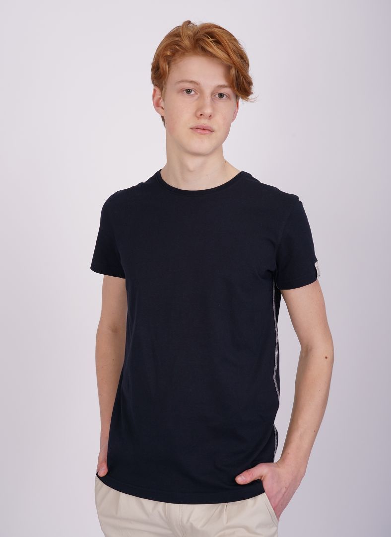 Badge Tee Badge Tee