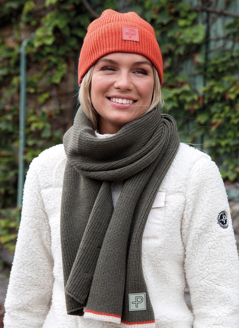 Tiller Knitted Scarf Tiller Knitted Scarf