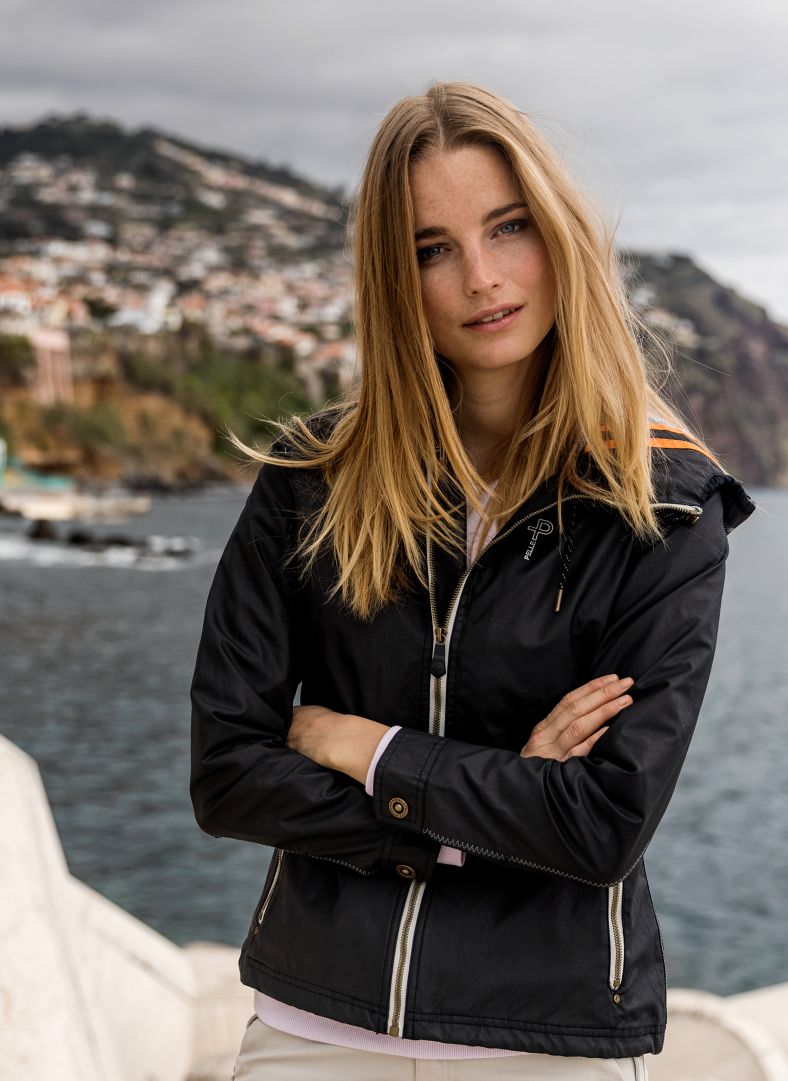 W Carrack Jacket W Carrack Jacket