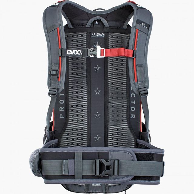 EVOC FR Enduro Maastopyöräilyreppu 16L EVOC FR Enduro Maastopyöräilyreppu 16L