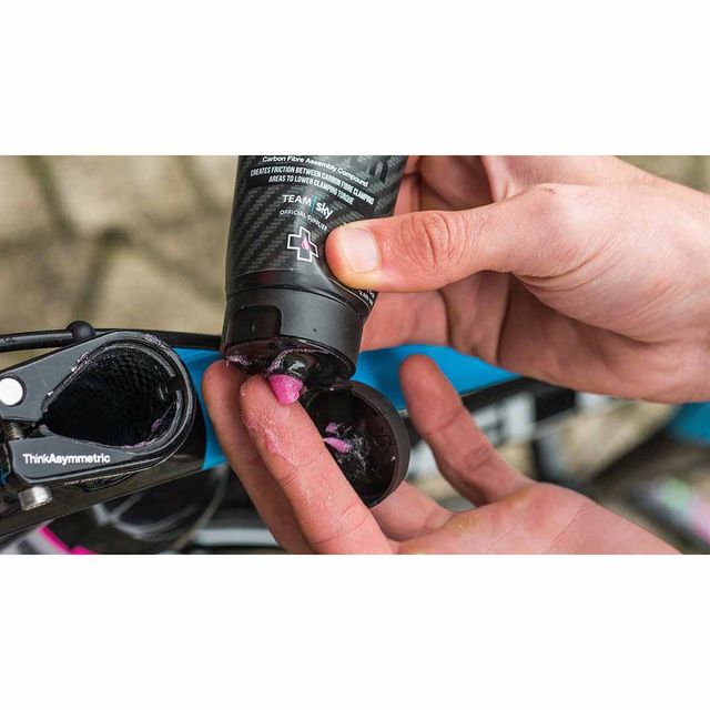 Muc-Off Carbon Gripper 75 g Muc-Off Carbon Gripper 75 g