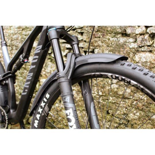 Mucky Nutz MTB etulokasuoja pitkä Mucky Nutz MTB etulokasuoja pitkä