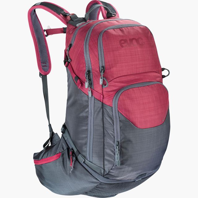 EVOC Explorer Pro Maastopyöräilyreppu 16L EVOC Explorer Pro Maastopyöräilyreppu 16L