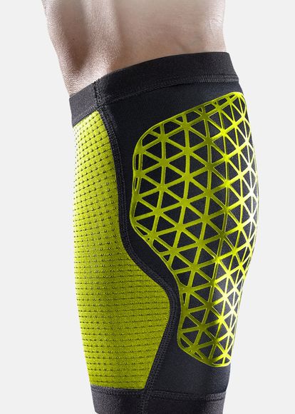 NIKE PRO HYPERSTRONG CALF SLEE NIKE PRO HYPERSTRONG CALF SLEE