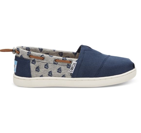 Navy Canvas/Sailboats Navy Canvas/Sailboats