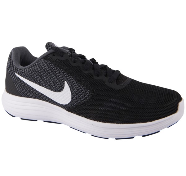 women's nike revolution 3