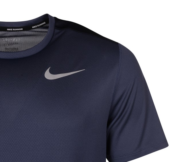 Nike Dri-FIT Breathe Men's Run Nike Dri-FIT Breathe Men's Run