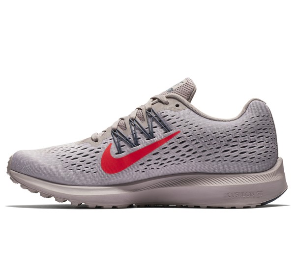 wmns nike zoom winflo