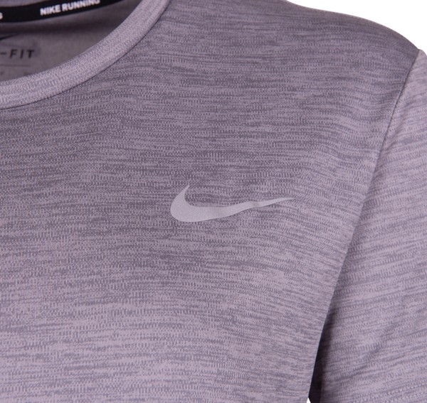 Nike Miler Women's Short-Sleev Nike Miler Women's Short-Sleev