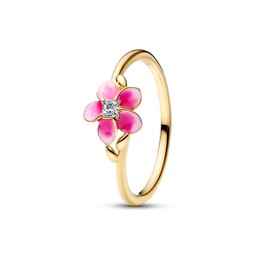 Förgylld ring med blomma