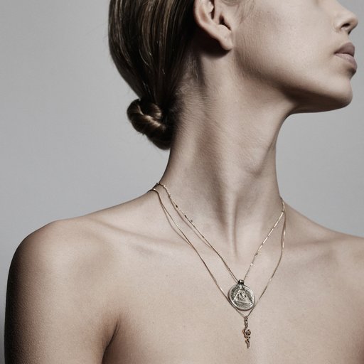 Halsband