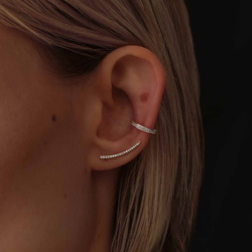Ear cuff i äkta silver med kubisk zirkonia Ear cuff i äkta silver med kubisk zirkonia