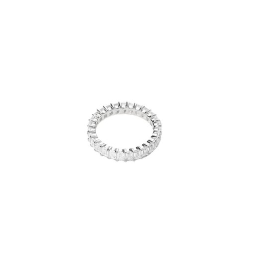 Ring i äkta silver med kubisk zirkonia Ring i äkta silver med kubisk zirkonia