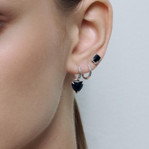 Örhängen i äkta silver med svart onyx