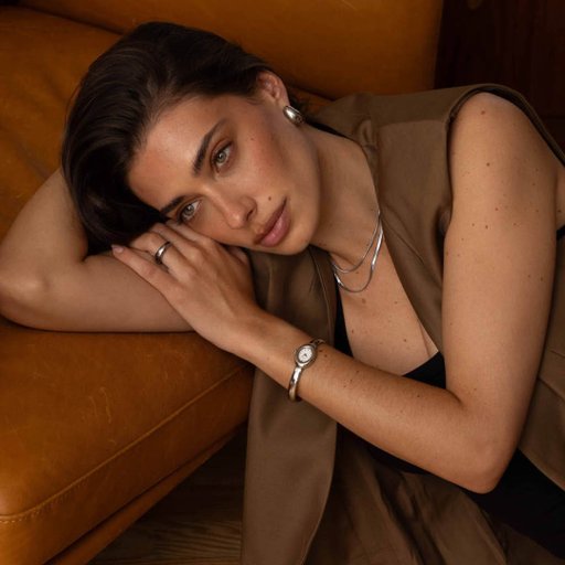 Klocka Belle Oval Petite Bangle