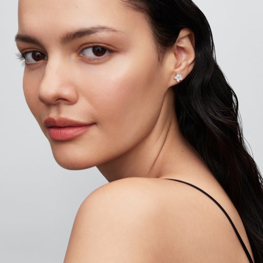 Örhängen i äkta silver med körsbärsblommor