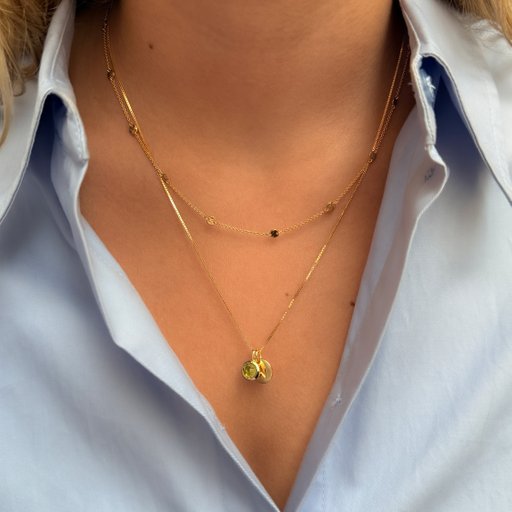 Hängsmycke Augusti i äkta silver